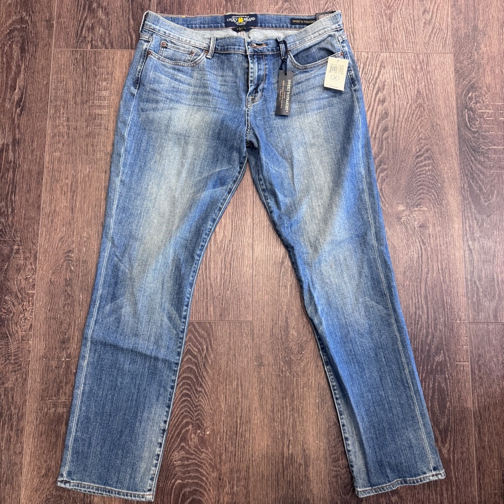 Lucky Brand Women’s Sweet ‘n Straight Blue Jean Light Wash Size 14/32 - Picture 2 of 5